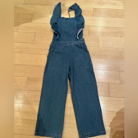 Pants - NWT so chic denim jumpsuit, backless w. Crossed back. Make an offer!!